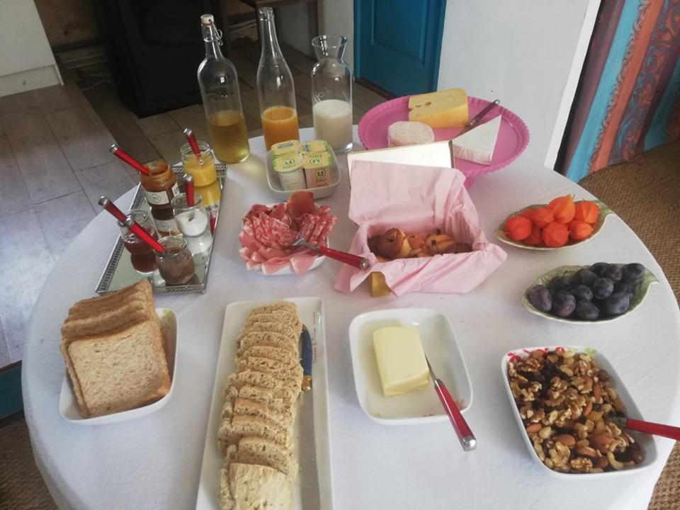 Hotellerie Jardiniers Gourmands Morsains المظهر الخارجي الصورة