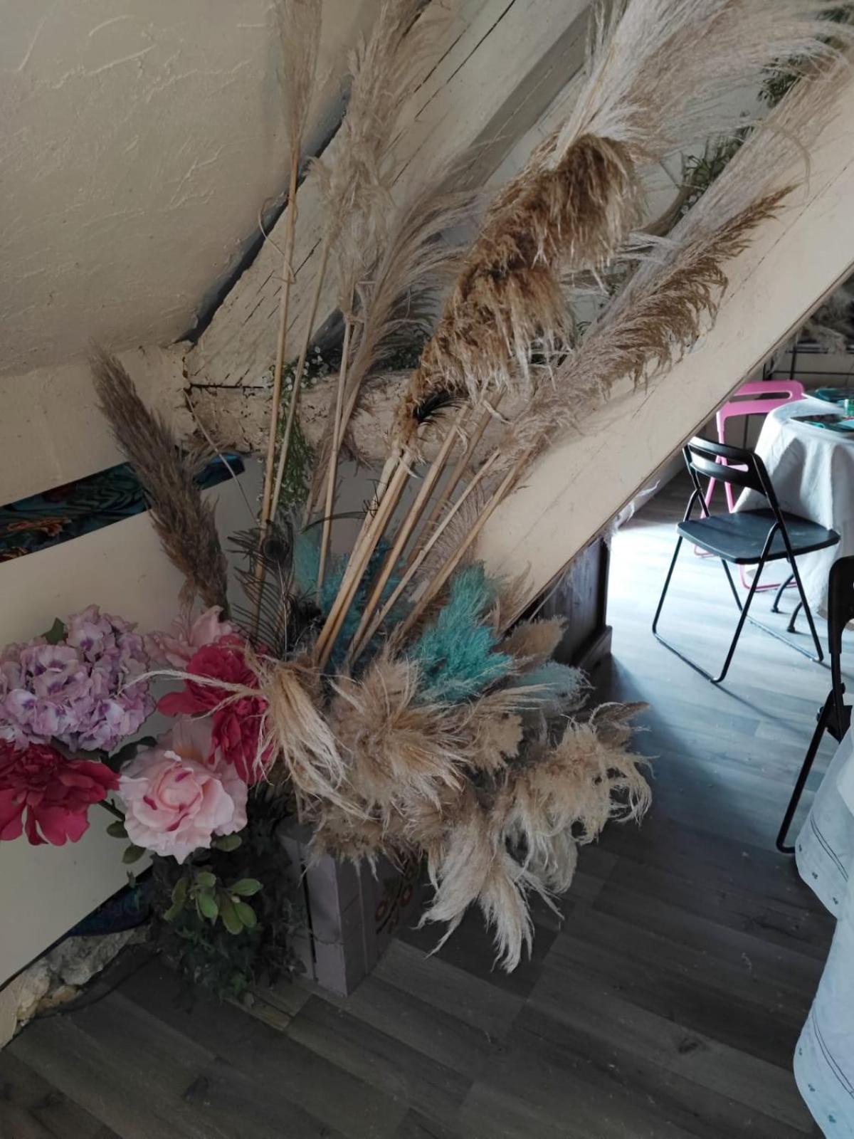 Hotellerie Jardiniers Gourmands Morsains المظهر الخارجي الصورة